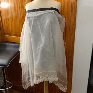 Gary Graham lace top